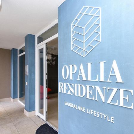 Opalia Residence - Garda Lake Lifestyle Apartment 佩斯基耶拉德加达 外观 照片