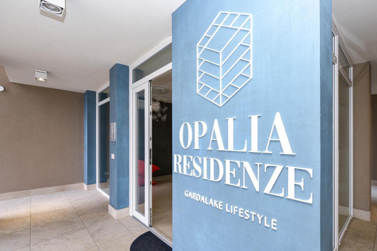 Opalia Residence - Garda Lake Lifestyle Apartment 佩斯基耶拉德加达 外观 照片